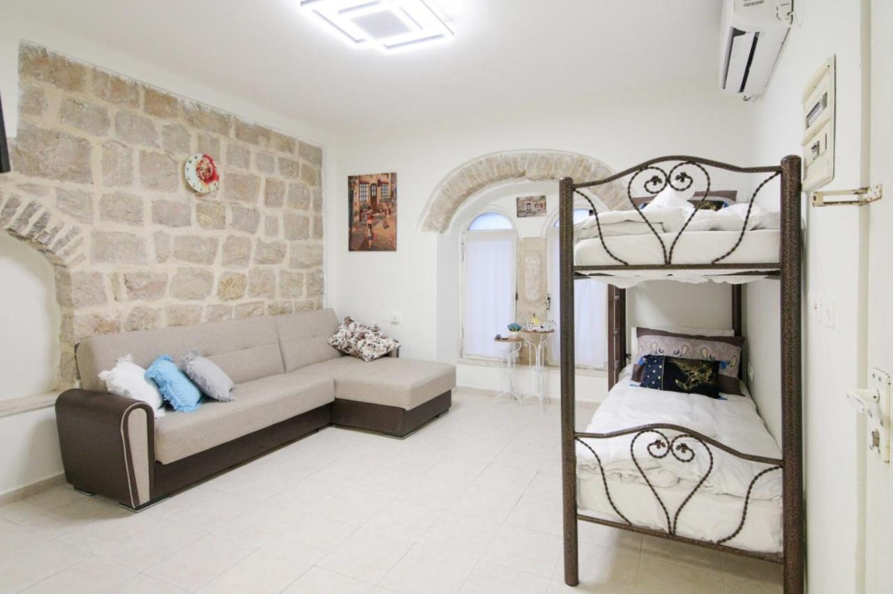 Private Hostel - Best location Jerusalem Exterior foto