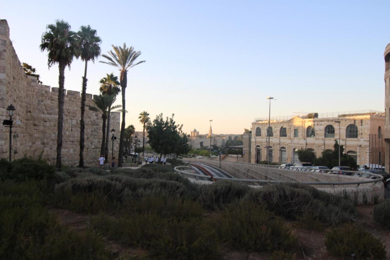 Private Hostel - Best location Jerusalem Exterior foto